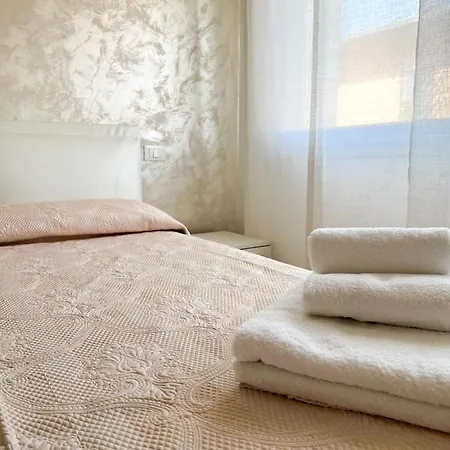 Sea Joy Apartment *